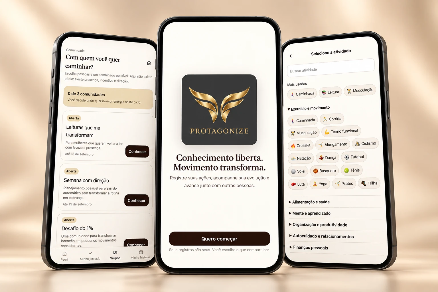 Prévia do aplicativo PROTAGONIZE em três celulares: tela de abertura com a logo dourada, comunidades e seleção de atividades